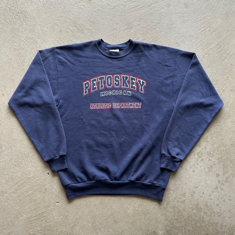 Vintage 90s Petoskey Michigan Sweatshirt Size Medium Blue Athletic Dept Crewneck